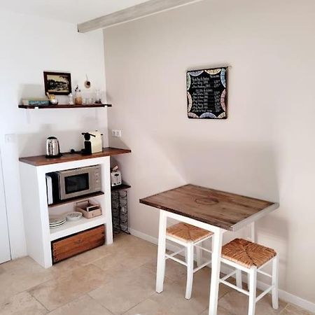 La Maison Blanche Intra-Muros Free Parking Aigues-Mortes Exterior photo